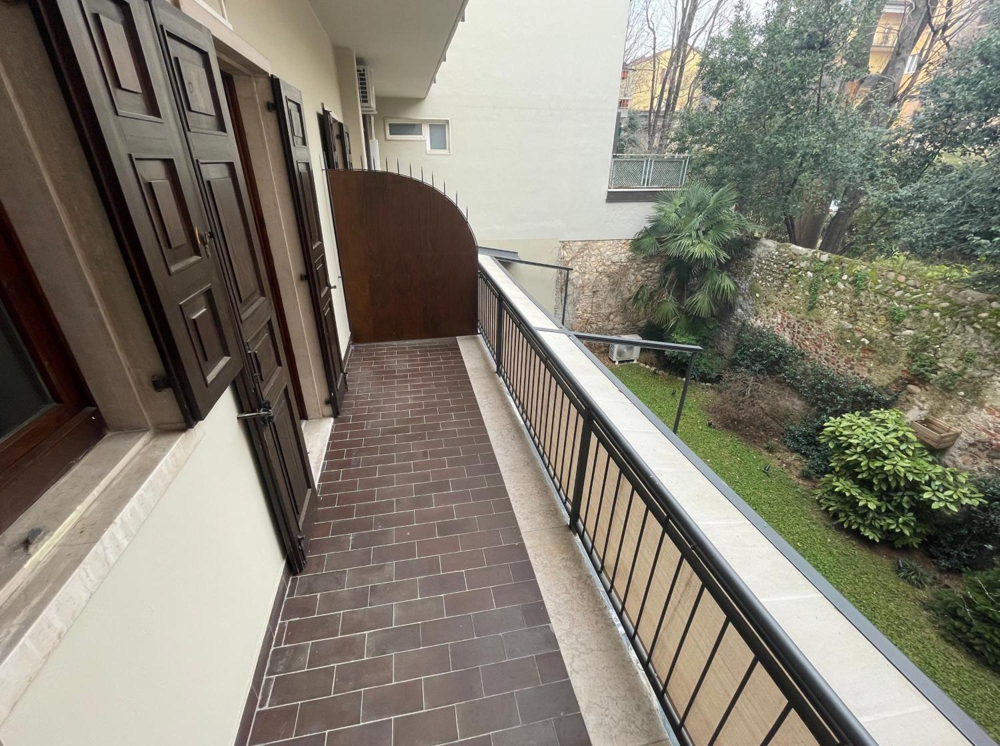 Valle 11 Verona Luaran gambar